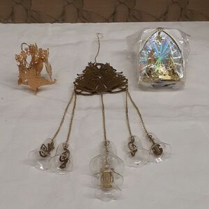 2 pc bundle of brass filligree Ornaments.‎